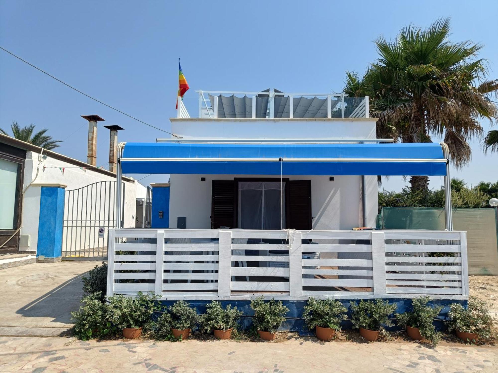 Divino Appartamenti Vista Mare Petrosino Bagian luar foto