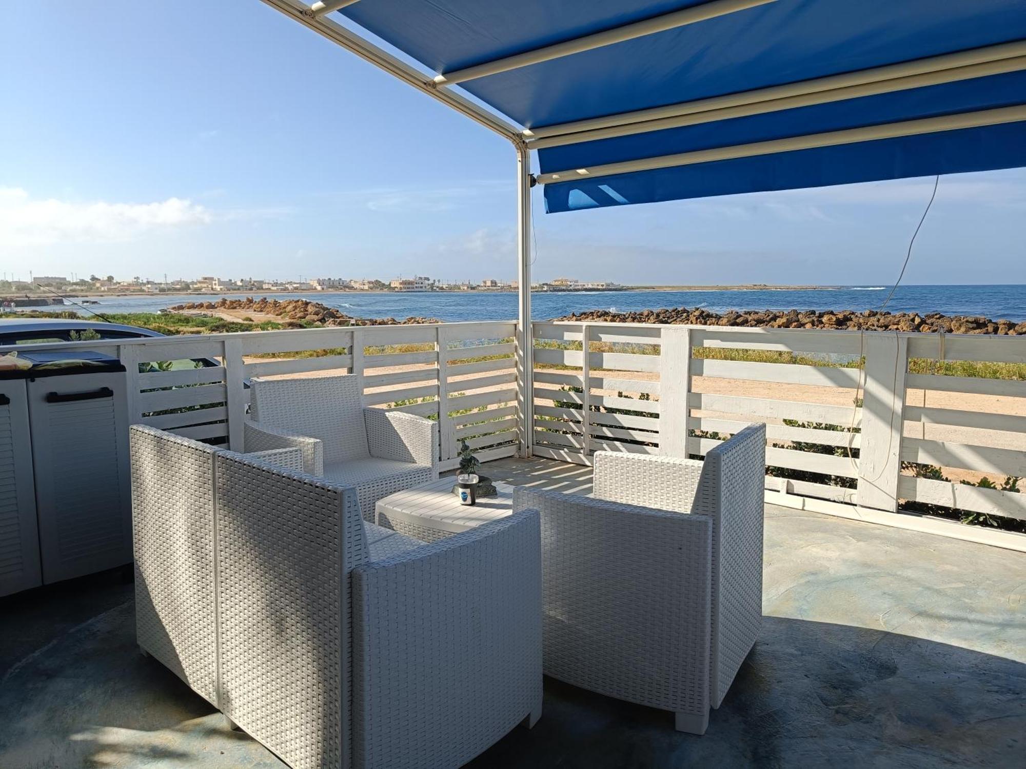 Divino Appartamenti Vista Mare Petrosino Bagian luar foto